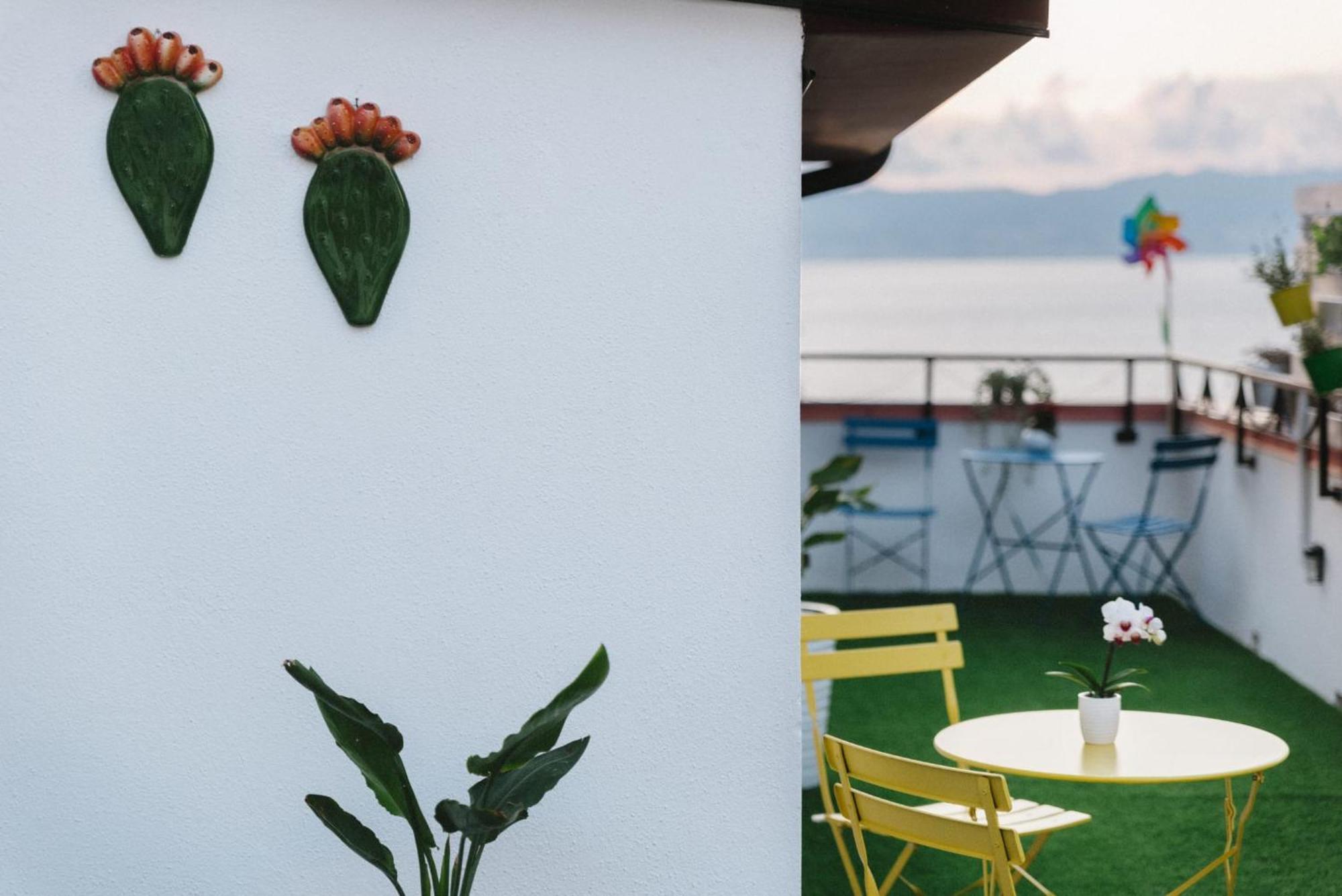 B&B Fuori Squadro - In Centro Con Terrazza Relax Vista Mare Reggio Calabria Exterior foto